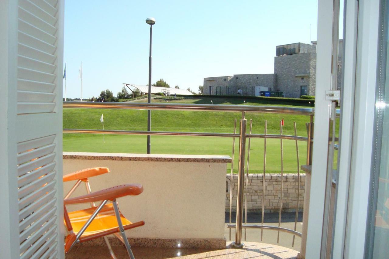 Apartment Golf 克尔维尼维赫 外观 照片