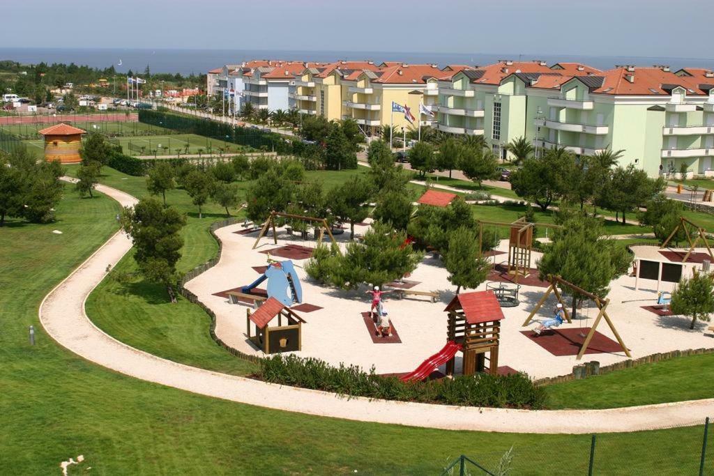 Apartment Golf 克尔维尼维赫 外观 照片