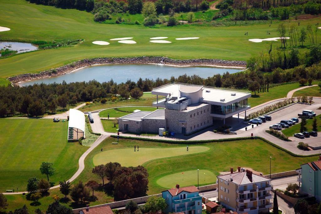 Apartment Golf 克尔维尼维赫 外观 照片
